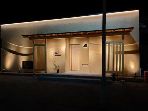 外観　夜